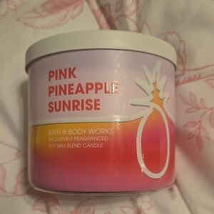 Bath & Body Works Pink Pineapple Sunrise Candle